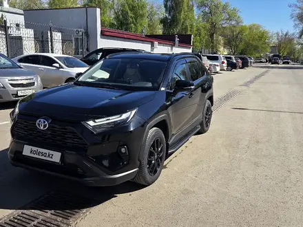 Toyota RAV4 2022 года за 18 200 000 тг. в Уральск