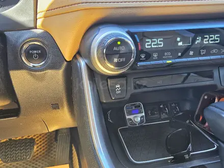 Toyota RAV4 2022 года за 18 200 000 тг. в Уральск – фото 7