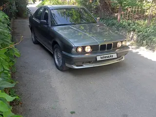 BMW 528