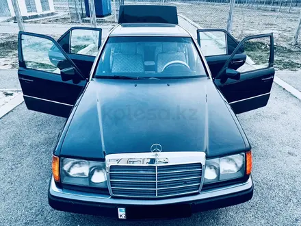 Mercedes-Benz E 280 1993 года за 2 650 000 тг. в Тараз – фото 20