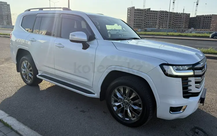 Toyota Land Cruiser 2024 года за 62 000 000 тг. в Алматы