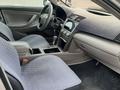 Toyota Camry 2011 года за 7 300 000 тг. в Актау – фото 2