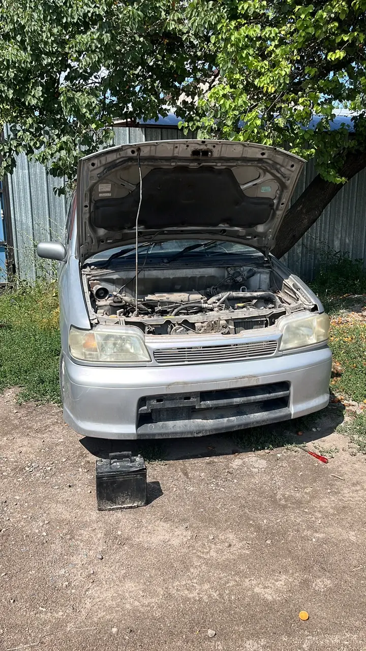 Nissan Cube, 1998