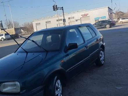 Volkswagen Golf 1994 года за 430 000 тг. в Актобе – фото 3