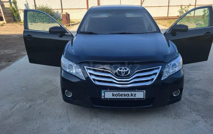 Toyota Camry 2010 года за 6 500 000 тг. в Атырау