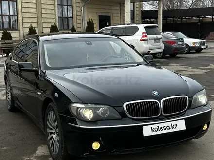 BMW 750 2005 года за 4 999 999 тг. в Алматы – фото 5