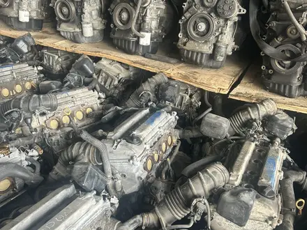 Двигатель 2AZ-FE 2, 4 Литра на Toyota Camry (Японский) Коробка за 152 000 тг. в Алматы – фото 2