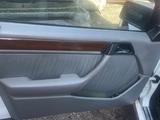 Mercedes-Benz E 260 1990 годаүшін1 700 000 тг. в Алматы – фото 2