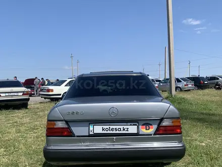 Mercedes-Benz E 230 1991 года за 1 550 000 тг. в Шымкент – фото 11