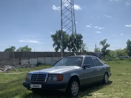Mercedes-Benz E 230 1991 года за 1 550 000 тг. в Шымкент – фото 2