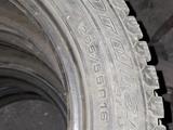 Зимние шины с шипами комплект 205/55 R16. Состояние хорошее за 38 000 тг. в Усть-Каменогорск