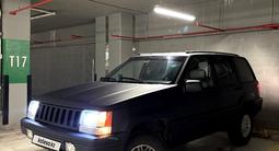 Jeep Grand Cherokee 1995 годаfor3 800 000 тг. в Астана