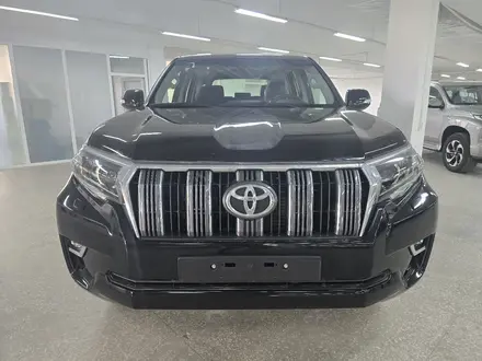Toyota Land Cruiser Prado 2023 года за 30 000 000 тг. в Актобе