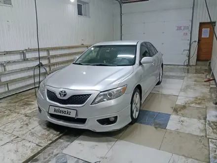 Toyota Camry 2011 года за 6 000 000 тг. в Атырау – фото 3