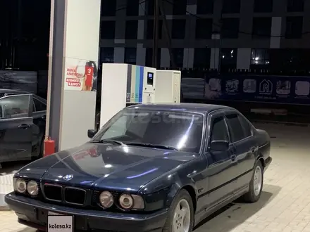 BMW 520 1995 года за 2 100 000 тг. в Астана – фото 3
