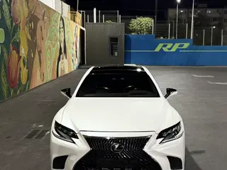 Lexus LS 500