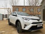 Toyota RAV4 2019 года за 13 000 000 тг. в Кульсары – фото 3