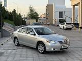 Toyota Camry 2007 года за 6 000 000 тг. в Шымкент – фото 2