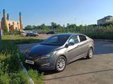 Hyundai Solaris 2015 года за 3 900 000 тг. в Петропавловск – фото 3