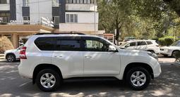 Toyota Land Cruiser Prado 2014 года за 15 350 000 тг. в Алматы – фото 2