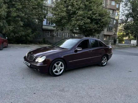 Mercedes-Benz C 180 2003 года за 4 000 000 тг. в Шымкент