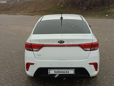 Kia Rio 2018 года за 7 300 000 тг. в Актобе – фото 5