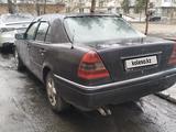 Mercedes-Benz C 230 1996 года за 2 100 000 тг. в Петропавловск – фото 2