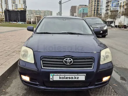 Toyota Avensis 2004 года за 3 450 000 тг. в Атырау – фото 2