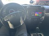 Toyota 4Runner 2013 года за 17 000 000 тг. в Уральск – фото 2