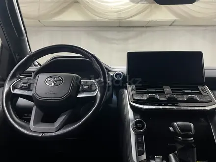 Toyota Land Cruiser Luxe 2022 года за 48 900 000 тг. в Алматы – фото 9