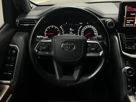 Toyota Land Cruiser Luxe 2022 года за 48 900 000 тг. в Алматы – фото 13