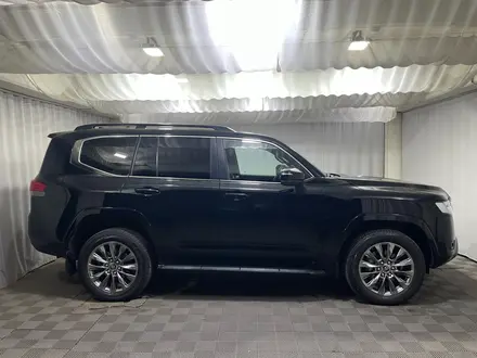 Toyota Land Cruiser Luxe 2022 года за 48 900 000 тг. в Алматы – фото 17