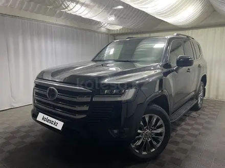 Toyota Land Cruiser Luxe 2022 года за 48 900 000 тг. в Алматы