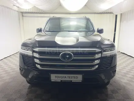 Toyota Land Cruiser Luxe 2022 года за 48 900 000 тг. в Алматы – фото 5