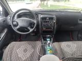 Toyota Avensis 1998 годаүшін2 500 000 тг. в Шымкент