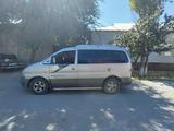 Hyundai Starex 2003 годаfor2 500 000 тг. в Шымкент – фото 4