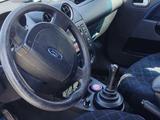 Ford Fiesta 2005 года за 2 000 000 тг. в Костанай – фото 4