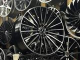 Разно-широкие Диски R19 Mercedes-Benz 5x112 за 329 000 тг. в Астана – фото 2