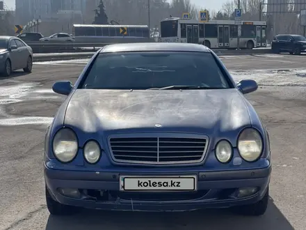 Mercedes-Benz CLK 230 1998 года за 2 700 000 тг. в Астана – фото 5