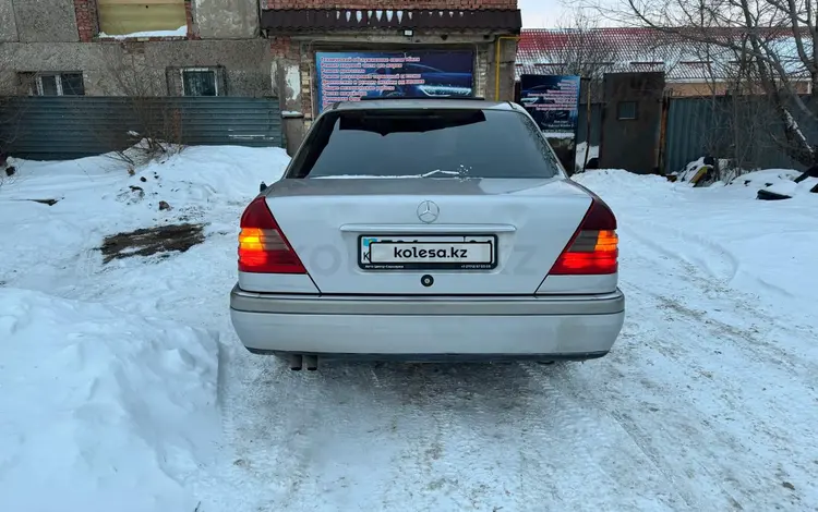 Mercedes-Benz C 220 1995 годаfor2 300 000 тг. в Астана