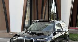 BMW X7 2023 года за 59 500 000 тг. в Алматы – фото 2