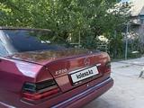 Mercedes-Benz E 220 1993 года за 1 200 000 тг. в Туркестан – фото 4