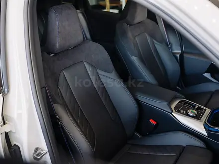 BMW X3 XDrive 20i 2025 года за 43 749 770 тг. в Астана – фото 12