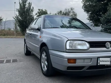 Volkswagen Golf 1994 года за 2 500 000 тг. в Алматы – фото 4