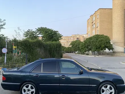 Mercedes-Benz E 280 1997 года за 2 300 000 тг. в Актау – фото 8