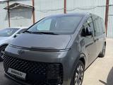 Hyundai Staria 2023 года за 21 500 000 тг. в Алматы – фото 3