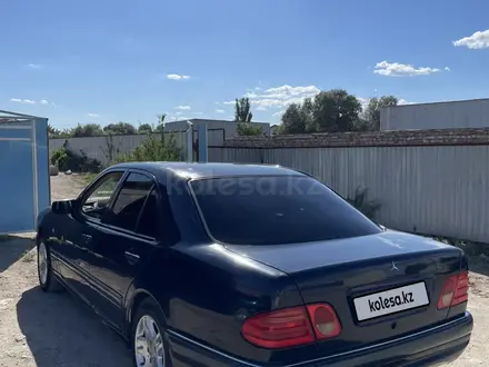 Mercedes-Benz E 240 1998 года за 1 000 000 тг. в Кызылорда – фото 4