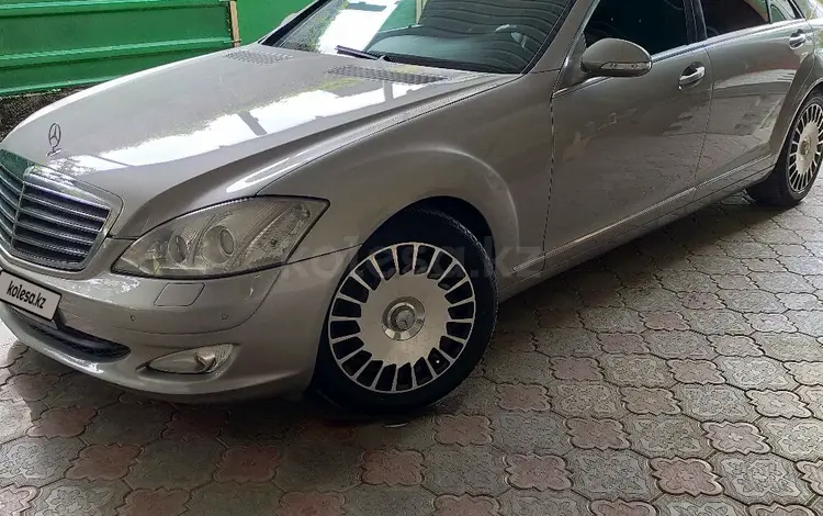 Mercedes-Benz S 350 2005 годаfor7 000 000 тг. в Алматы