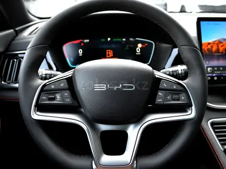 BYD Song Plus Flagship 150 DM-i 2026 года за 16 290 000 тг. в Алматы – фото 14