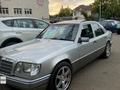 Mercedes-Benz E 320 1994 года за 3 600 000 тг. в Алматы – фото 2